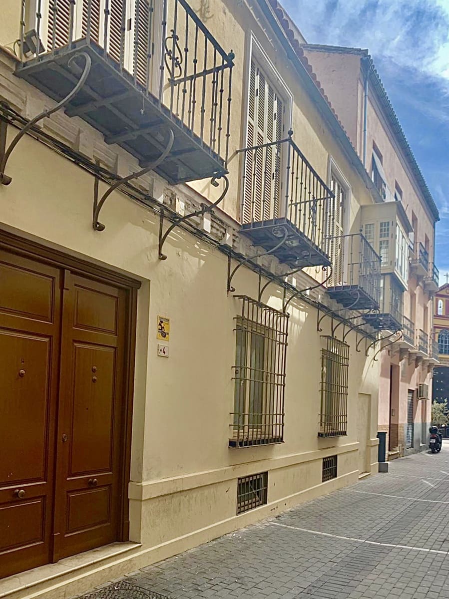 7 slaapkamer Hotel te koop in Malaga stad - € 1.650.000 (Ref: 6382139)