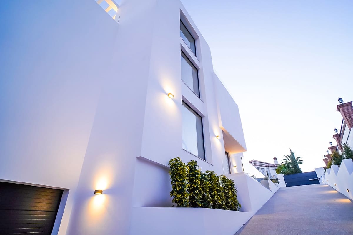 5 makuuhuone Huvila myytävänä paikassa Los Flamingos mukana uima-altaan 
autotalli - 3 350 000 € (Ref: 6590977)