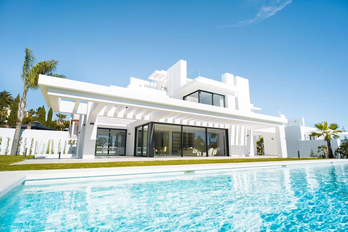 5 makuuhuone Huvila myytävänä paikassa Los Flamingos mukana uima-altaan 
autotalli - 3 350 000 € (Ref: 6590977)