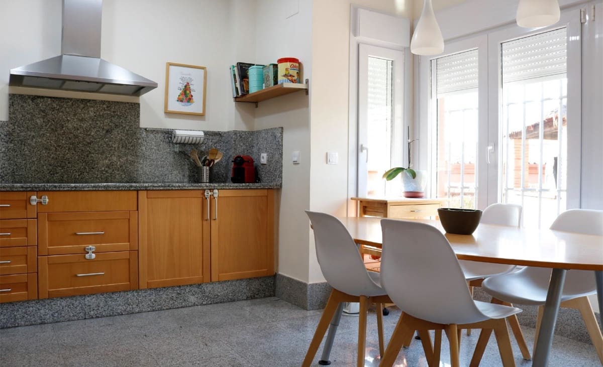 3 sypialnia Willa na sprzedaż w Marbella z basenem garażem - 1 650 000 € (Ref: 6729258)