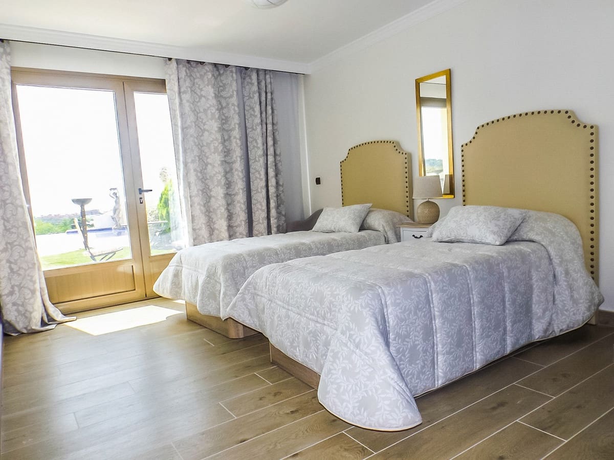 7 soverom Villa til salgs i Los Flamingos med svømmebasseng garasje - € 3 865 000 (Ref: 6754853)