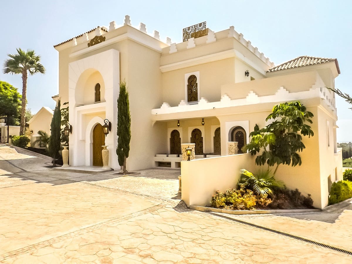 7 soverom Villa til salgs i Los Flamingos med svømmebasseng garasje - € 3 865 000 (Ref: 6754853)