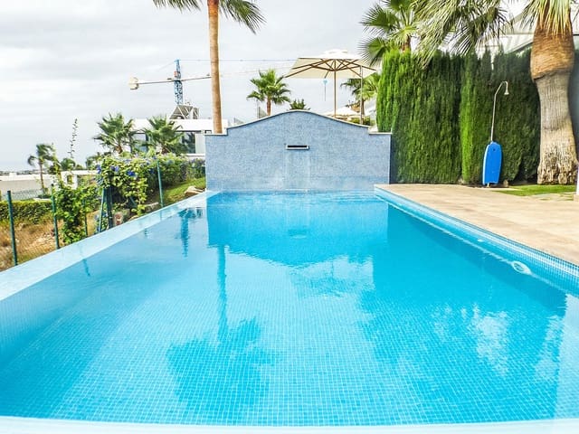 5 bedroom Villa for sale in Benahavís with pool garage - € 1,690,000 (Ref: 6759826)