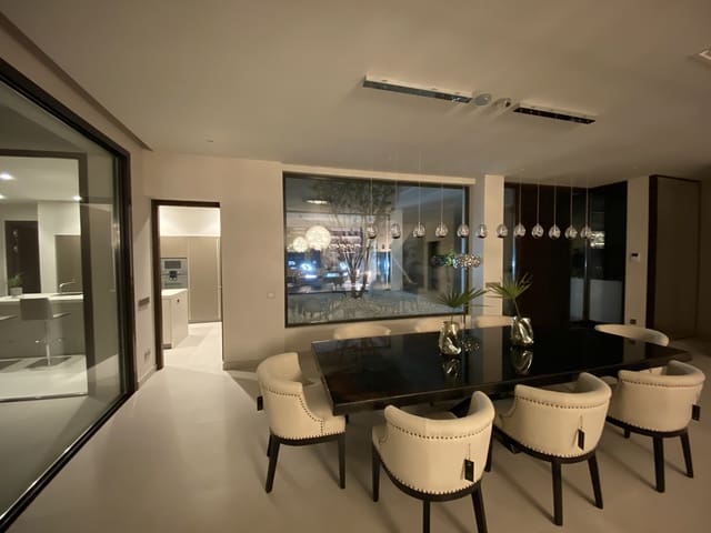 6 bedroom Villa for sale in Los Flamingos, Benahavís with pool - € 5,450,000 (Ref: 6795411)