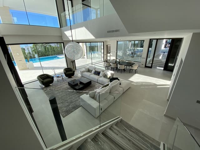 6 bedroom Villa for sale in Los Flamingos, Benahavís with pool - € 5,450,000 (Ref: 6795411)