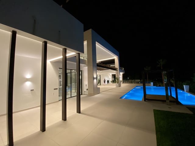 6 bedroom Villa for sale in Los Flamingos, Benahavís with pool - € 5,450,000 (Ref: 6795411)