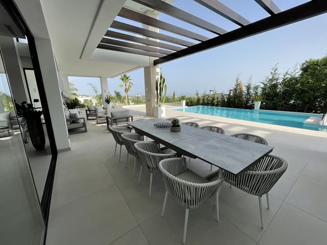 6 bedroom Villa for sale in Los Flamingos, Benahavís with pool - € 5,450,000 (Ref: 6795411)