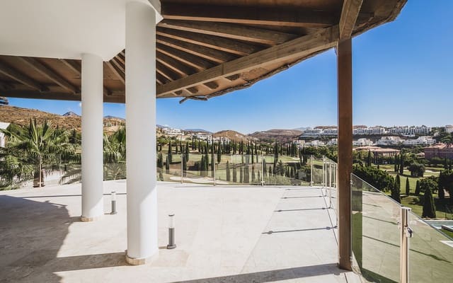 5 bedroom Villa for sale in Los Flamingos, Benahavís with pool garage - € 3,250,000 (Ref: 6850151)