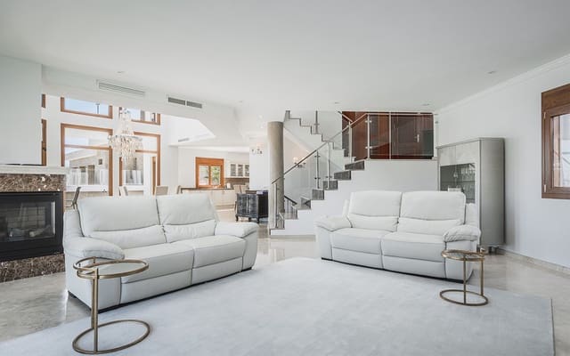 5 bedroom Villa for sale in Los Flamingos, Benahavís with pool garage - € 3,250,000 (Ref: 6850151)