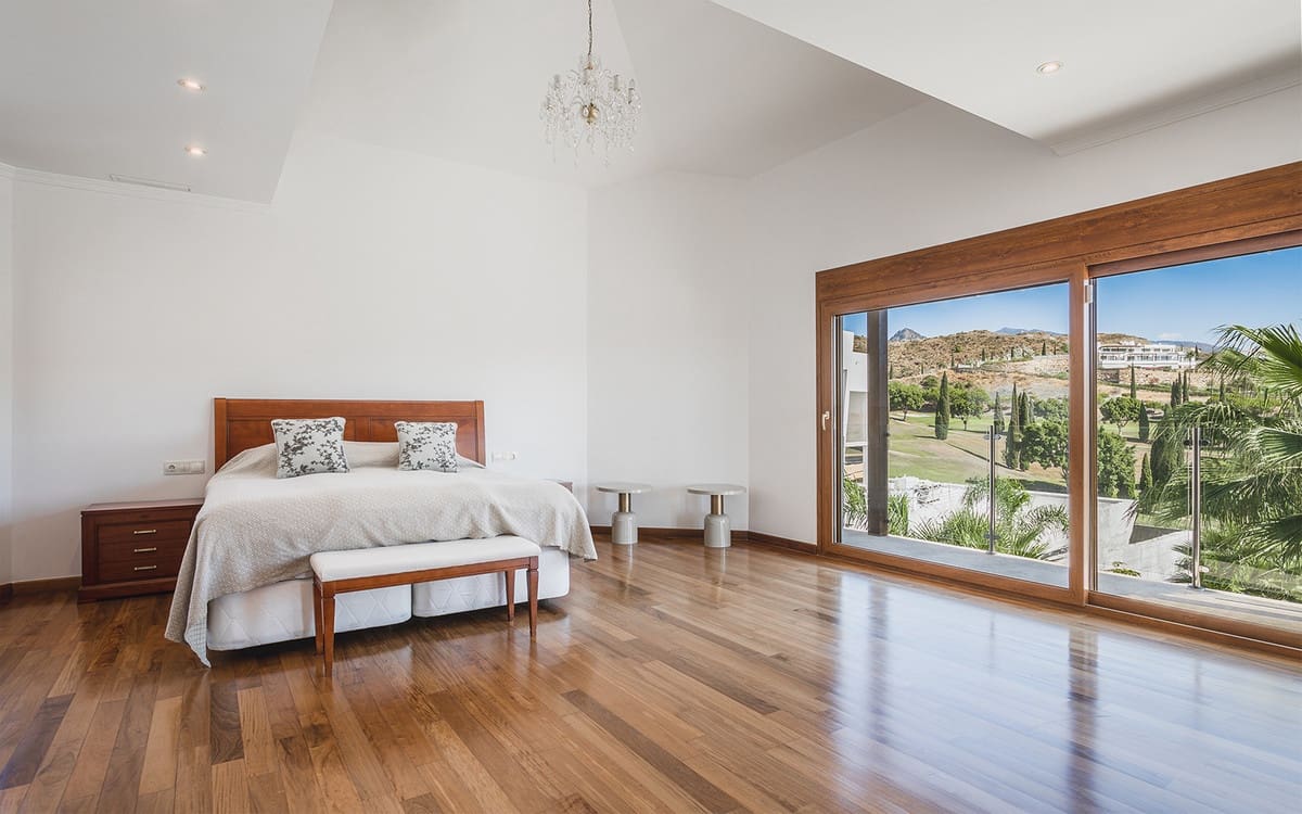 5 soveværelse Villa til salg i Los Flamingos med swimmingpool garage - € 3.250.000 (Ref: 6850151)