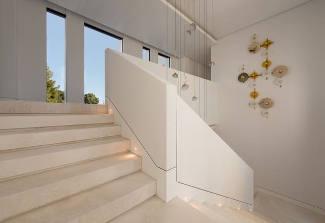 Chalet de 7 habitaciones en Benahavís en venta con piscina garaje - 4.500.000 € (Ref: 6863833)