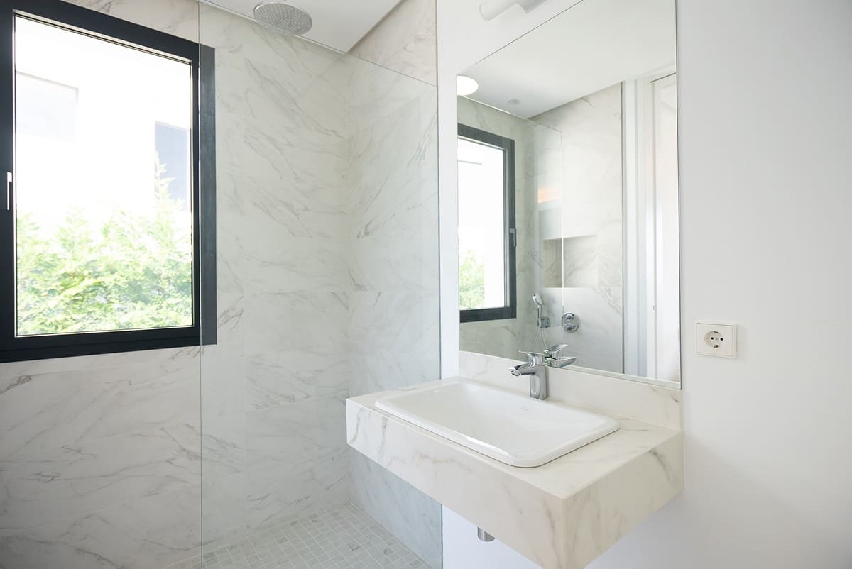 5 bedroom Villa for sale in Benahavis with pool garage - € 3,490,000 (Ref: 6863834)