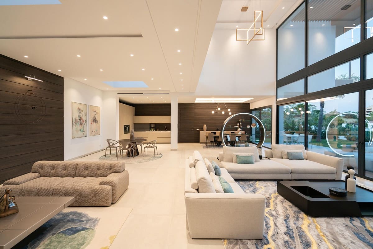 5 bedroom Villa for sale in Benahavis with pool garage - € 3,490,000 (Ref: 6863834)