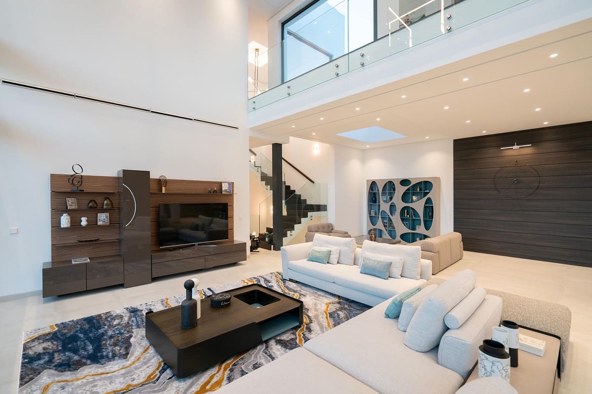 5 bedroom Villa for sale in Benahavis with pool garage - € 3,490,000 (Ref: 6863834)