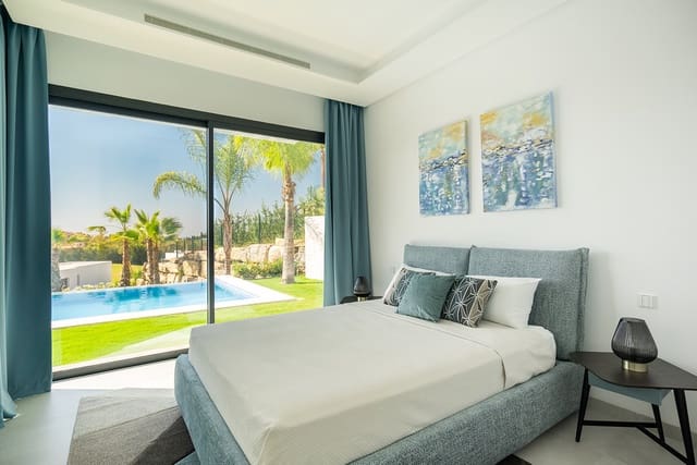 5 bedroom Villa for sale in Benahavís with pool garage - € 3,490,000 (Ref: 6863834)