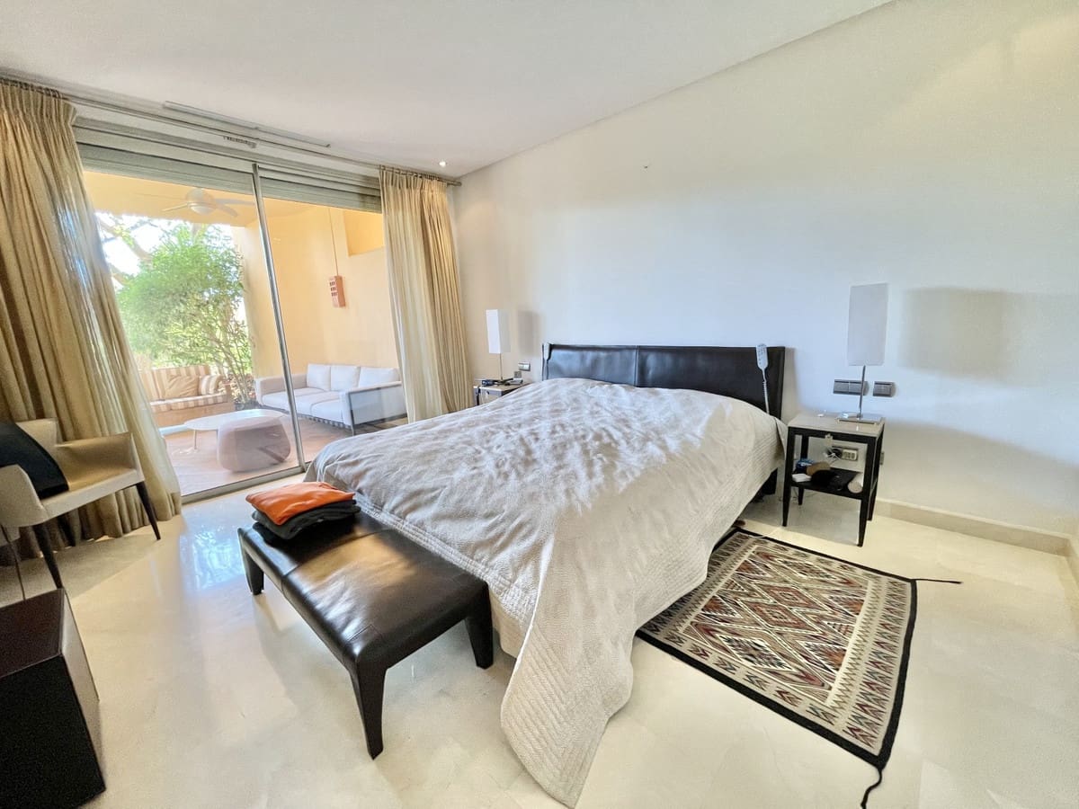 2 sypialnia Apartament na sprzedaż w Golden Mile z basenem garażem - 950 000 € (Ref: 6902227)