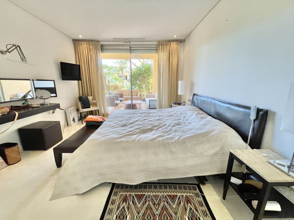 2 sypialnia Apartament na sprzedaż w Golden Mile z basenem garażem - 950 000 € (Ref: 6902227)