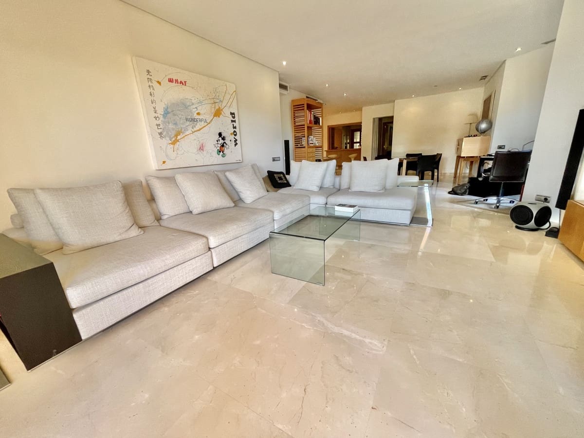 2 sypialnia Apartament na sprzedaż w Golden Mile z basenem garażem - 950 000 € (Ref: 6902227)