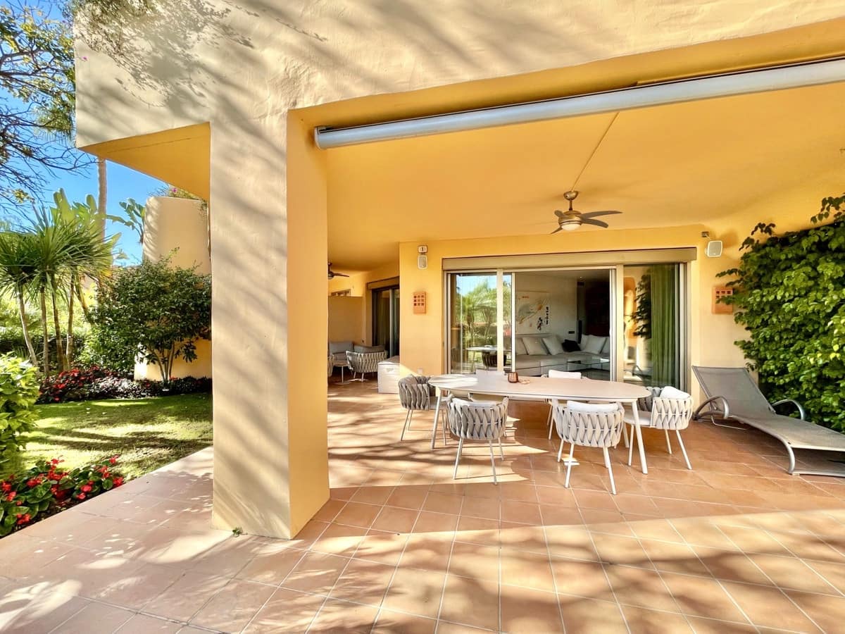 2 sypialnia Apartament na sprzedaż w Golden Mile z basenem garażem - 950 000 € (Ref: 6902227)