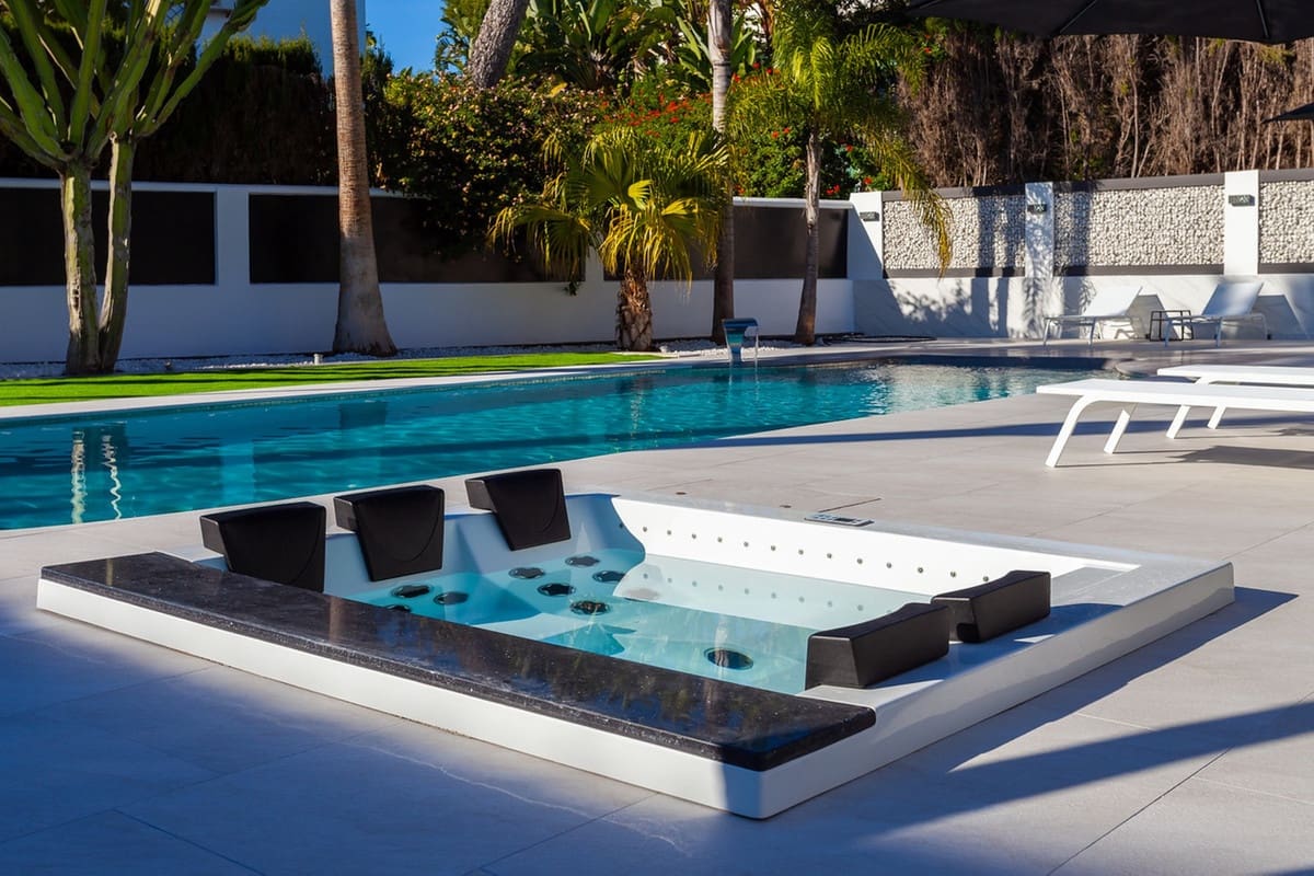 5 Zimmer Ferienvilla in Los Monteros mit Pool Garage - 20.000 € (Ref: 6966470)