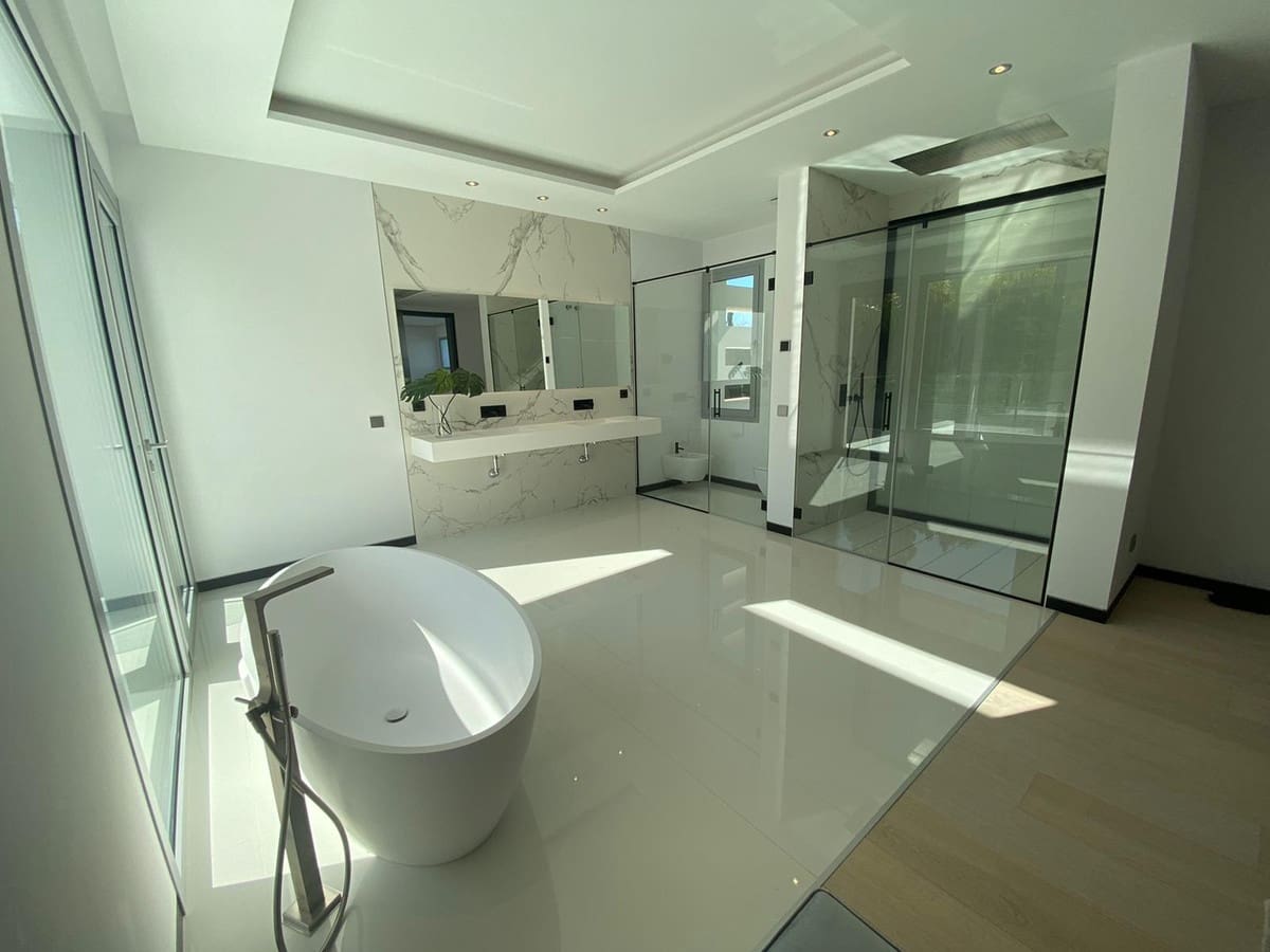 5 soveværelse Villa til salg i Guadalmina med swimmingpool garage - € 4.250.000 (Ref: 6966472)