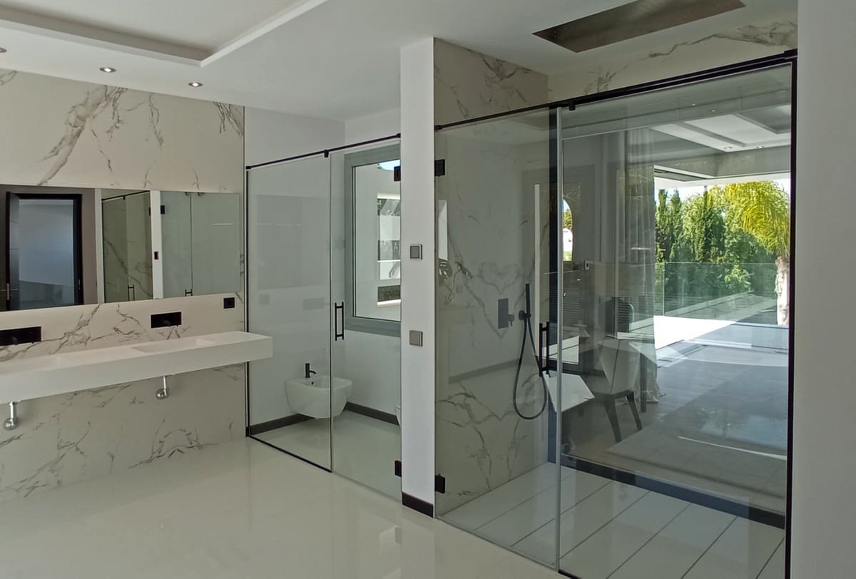 5 soveværelse Villa til salg i Guadalmina med swimmingpool garage - € 4.250.000 (Ref: 6966472)