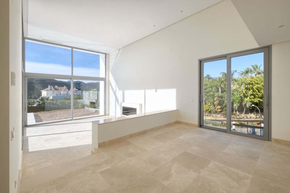 Chalet de 4 habitaciones en Benahavís en venta con piscina garaje - 2.400.000 € (Ref: 6983934)