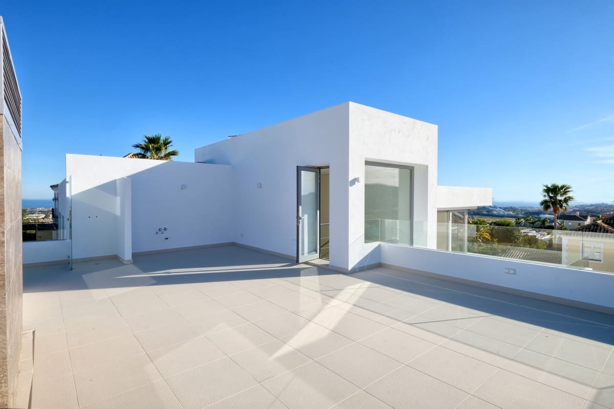 Chalet de 4 habitaciones en Benahavís en venta con piscina garaje - 2.400.000 € (Ref: 6983934)