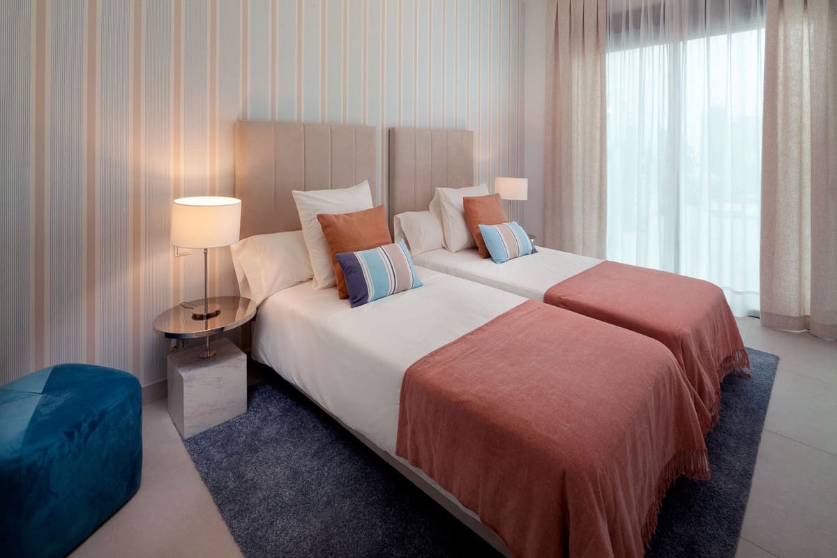 4 bedroom Villa for sale in Casares with pool garage - € 728,500 (Ref: 7015337)