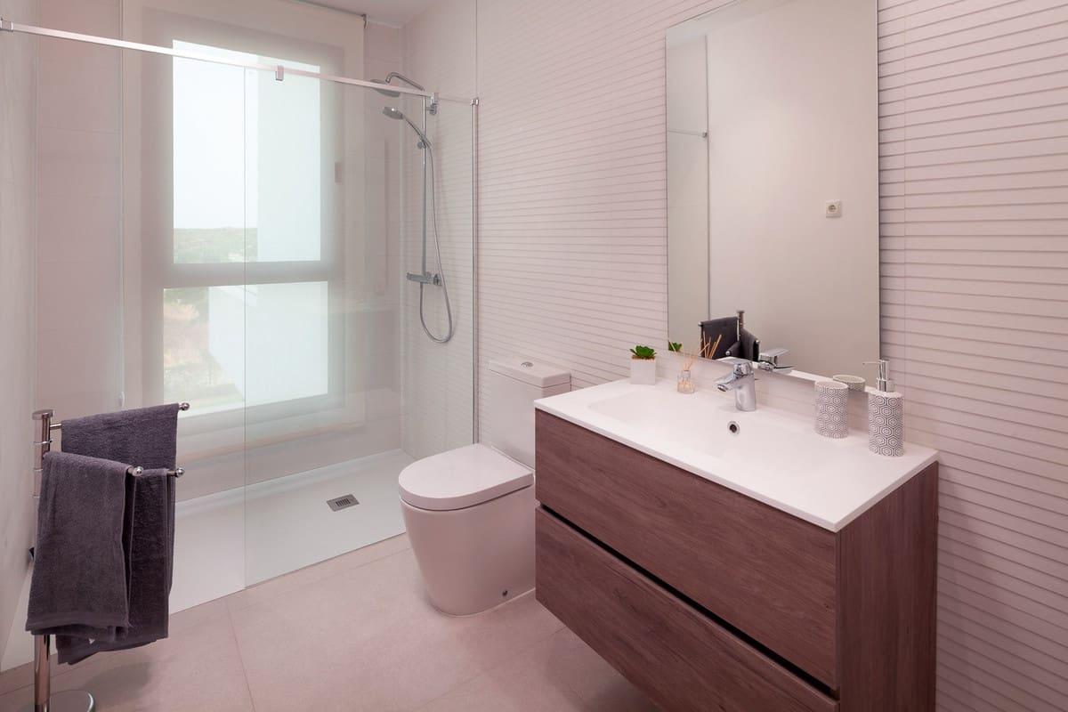 4 bedroom Villa for sale in Casares with pool garage - € 728,500 (Ref: 7015337)