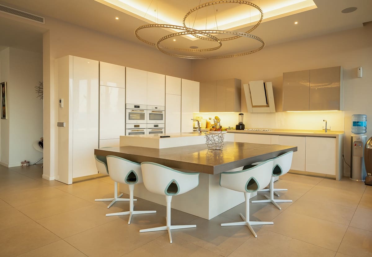 7 quarto Moradia para venda em Benahavis com piscina garagem - 5 849 000 € (Ref: 7047217)