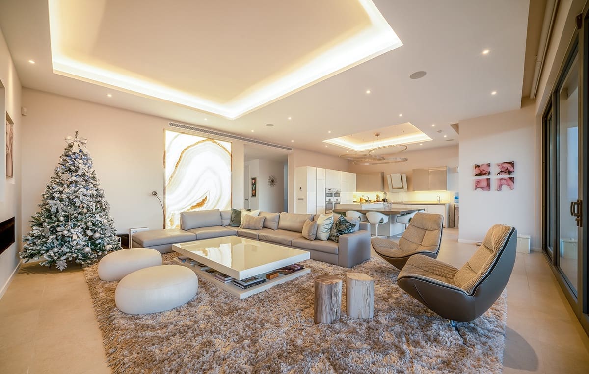 7 quarto Moradia para venda em Benahavis com piscina garagem - 5 849 000 € (Ref: 7047217)