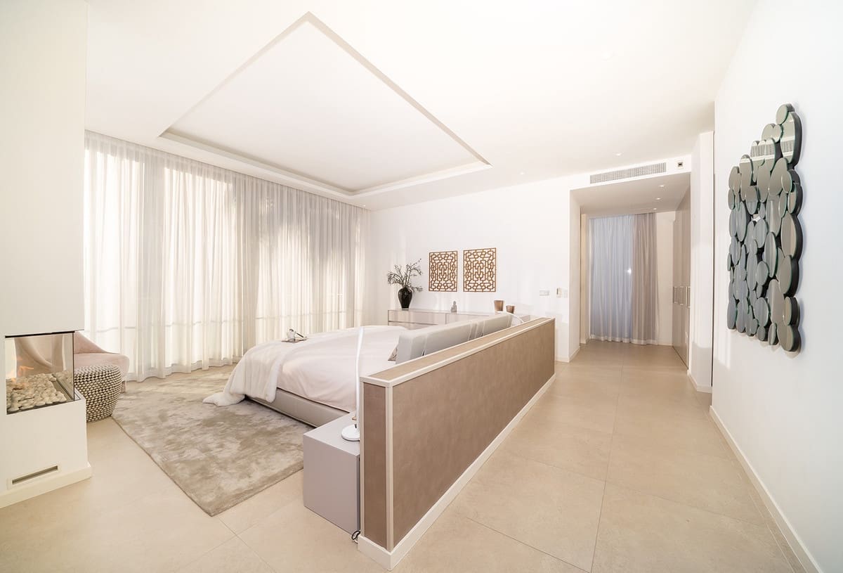 7 bedroom Villa for sale in Benahavis with pool garage - € 5,849,000 (Ref: 7047217)