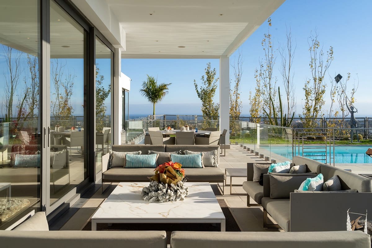 7 bedroom Villa for sale in Benahavis with pool garage - € 5,849,000 (Ref: 7047217)