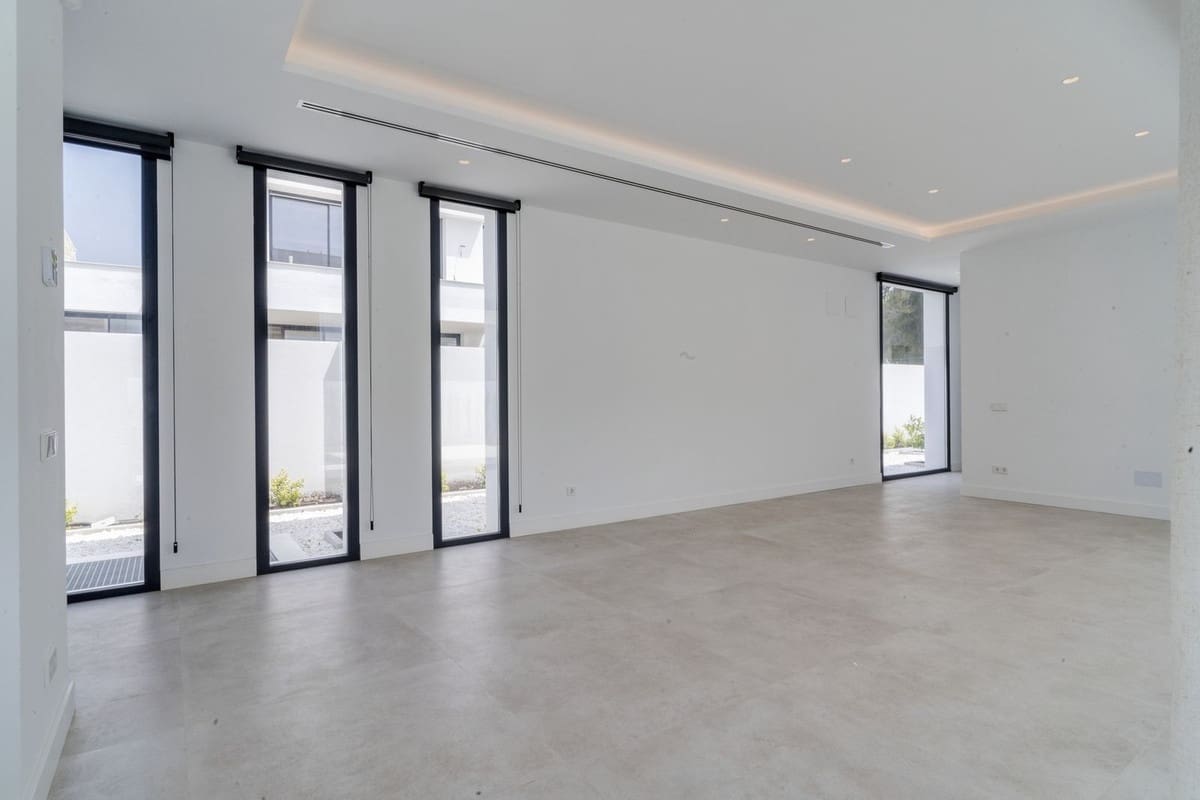 6 soveværelse Villa til salg i New Golden Mile med swimmingpool garage - € 1.950.000 (Ref: 7049314)