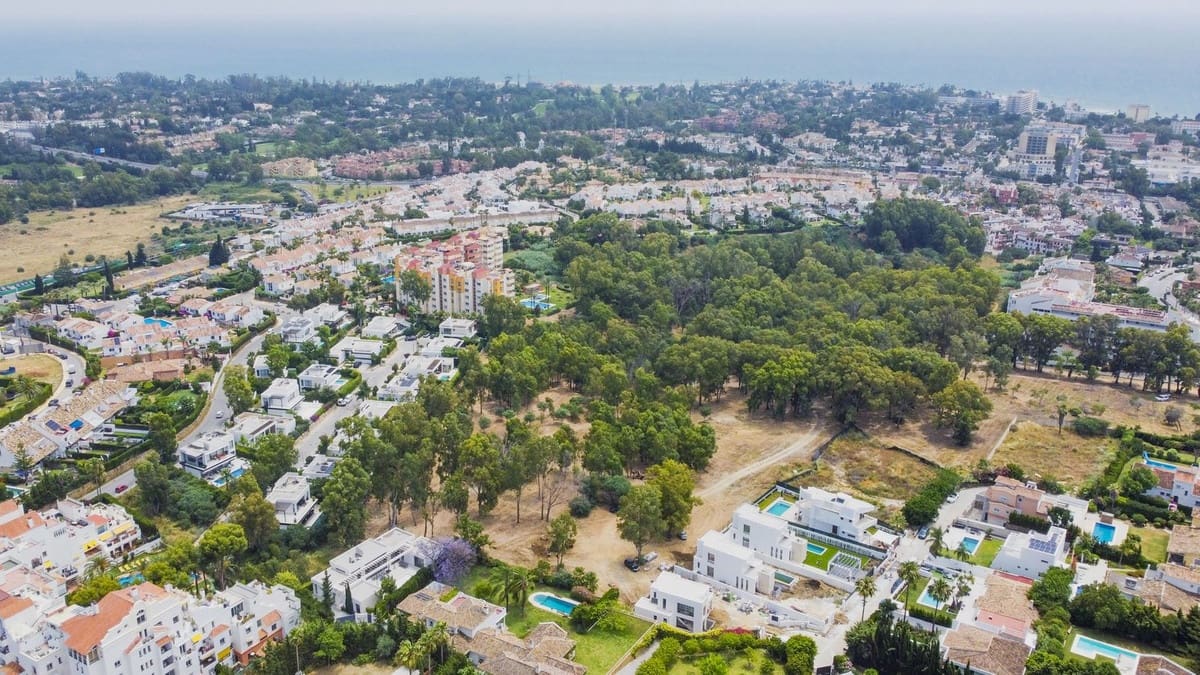 Chalet de 6 habitaciones en New Golden Mile en venta con piscina garaje - 1.950.000 € (Ref: 7049314)