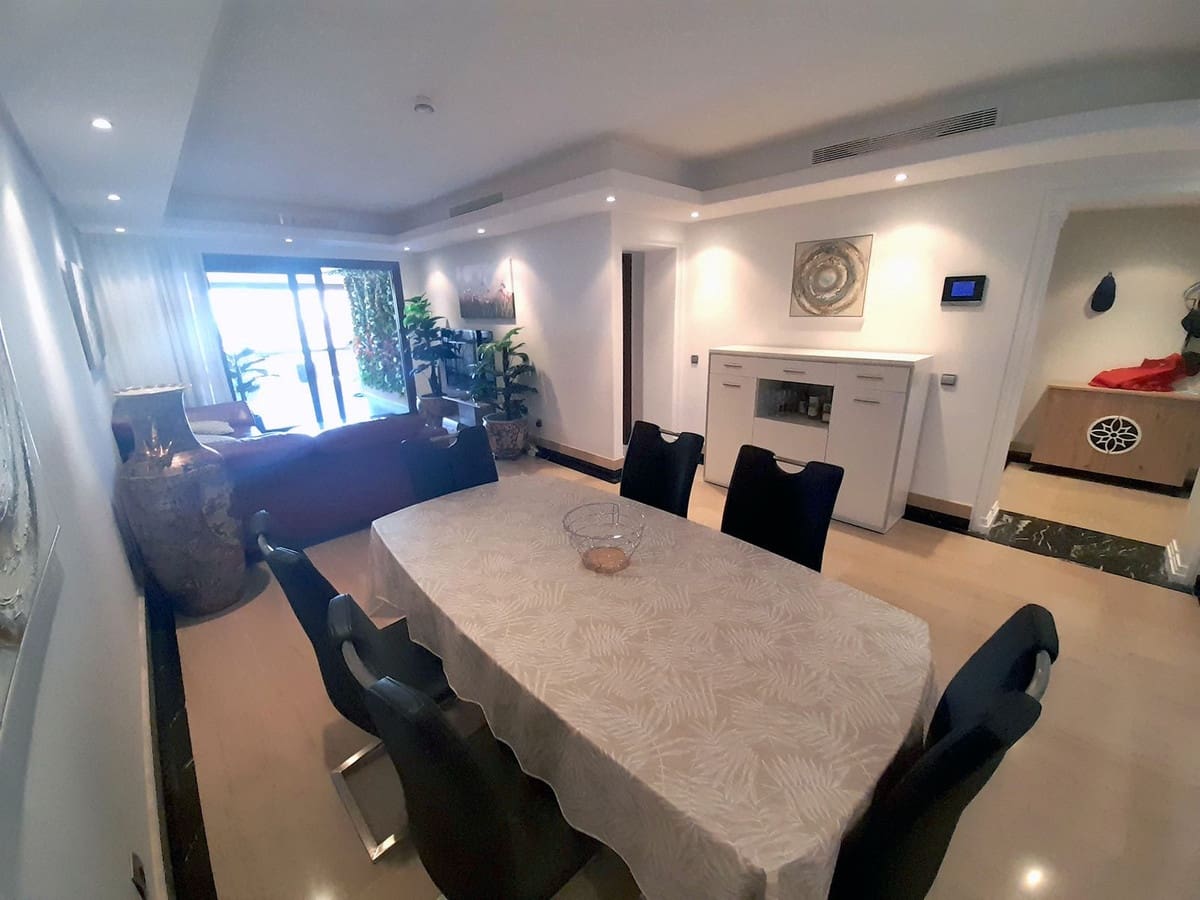 2 bedroom Beach Apartment for sale in New Golden Mile with pool garage - € 560,000 (Ref: 7052945)