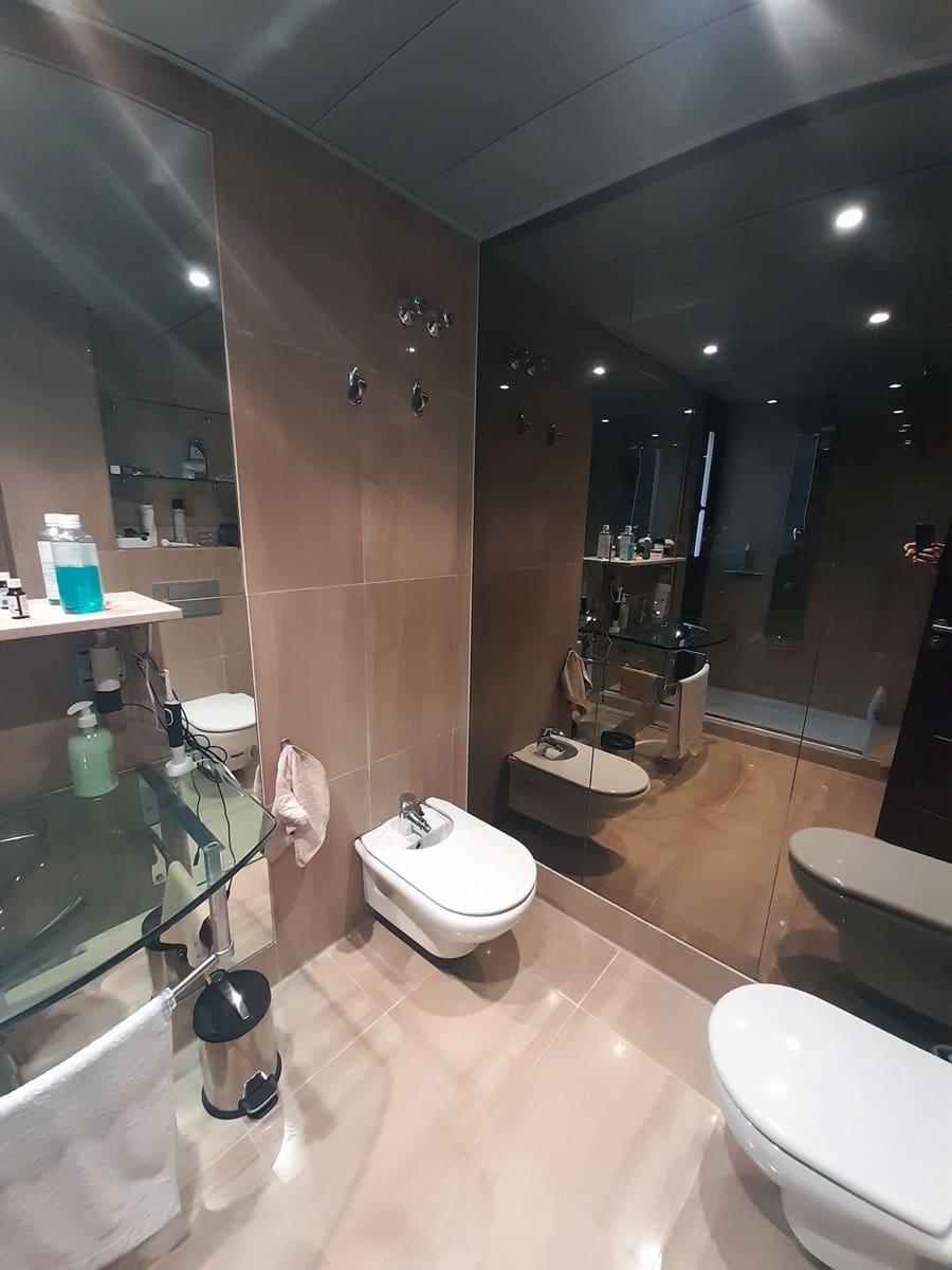 2 bedroom Beach Apartment for sale in New Golden Mile with pool garage - € 560,000 (Ref: 7052945)