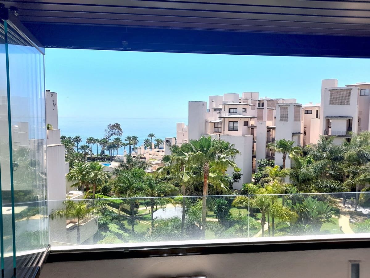 2 bedroom Beach Apartment for sale in New Golden Mile with pool garage - € 560,000 (Ref: 7052945)