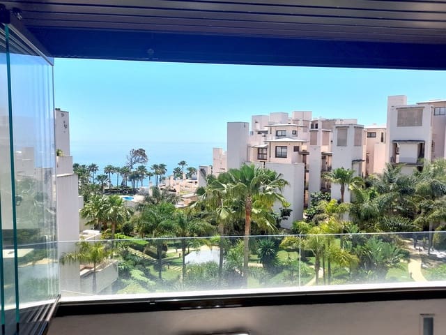 2 soverom Strandleiligheter til salgs i New Golden Mile, Estepona med svømmebasseng garasje - € 560 000 (Ref: 7052945)