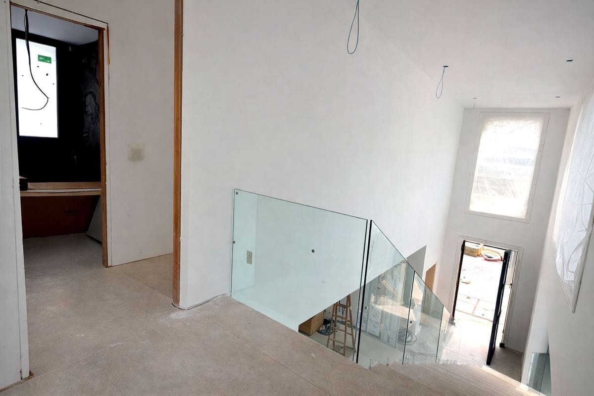 6 makuuhuone Huvila myytävänä paikassa New Golden Mile mukana uima-altaan 
autotalli - 2 100 000 € (Ref: 7057211)