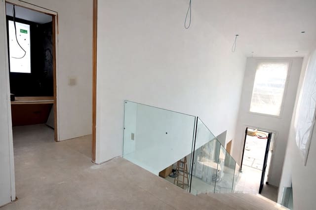 Chalet de 6 habitaciones en Nueva Atalaya, Estepona en venta con piscina garaje - 2.100.000 € (Ref: 7057211)