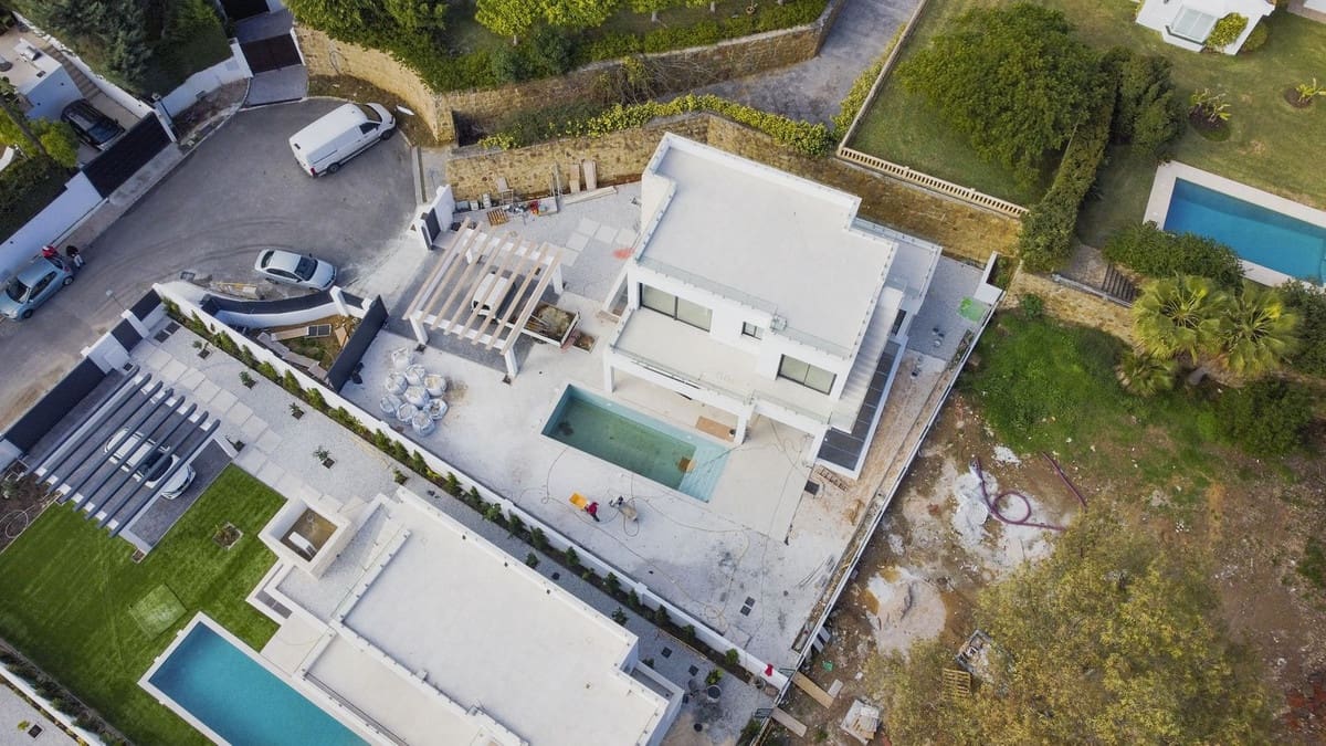 6 Zimmer Villa zu verkaufen in New Golden Mile mit Pool Garage - 2.100.000 € (Ref: 7057211)