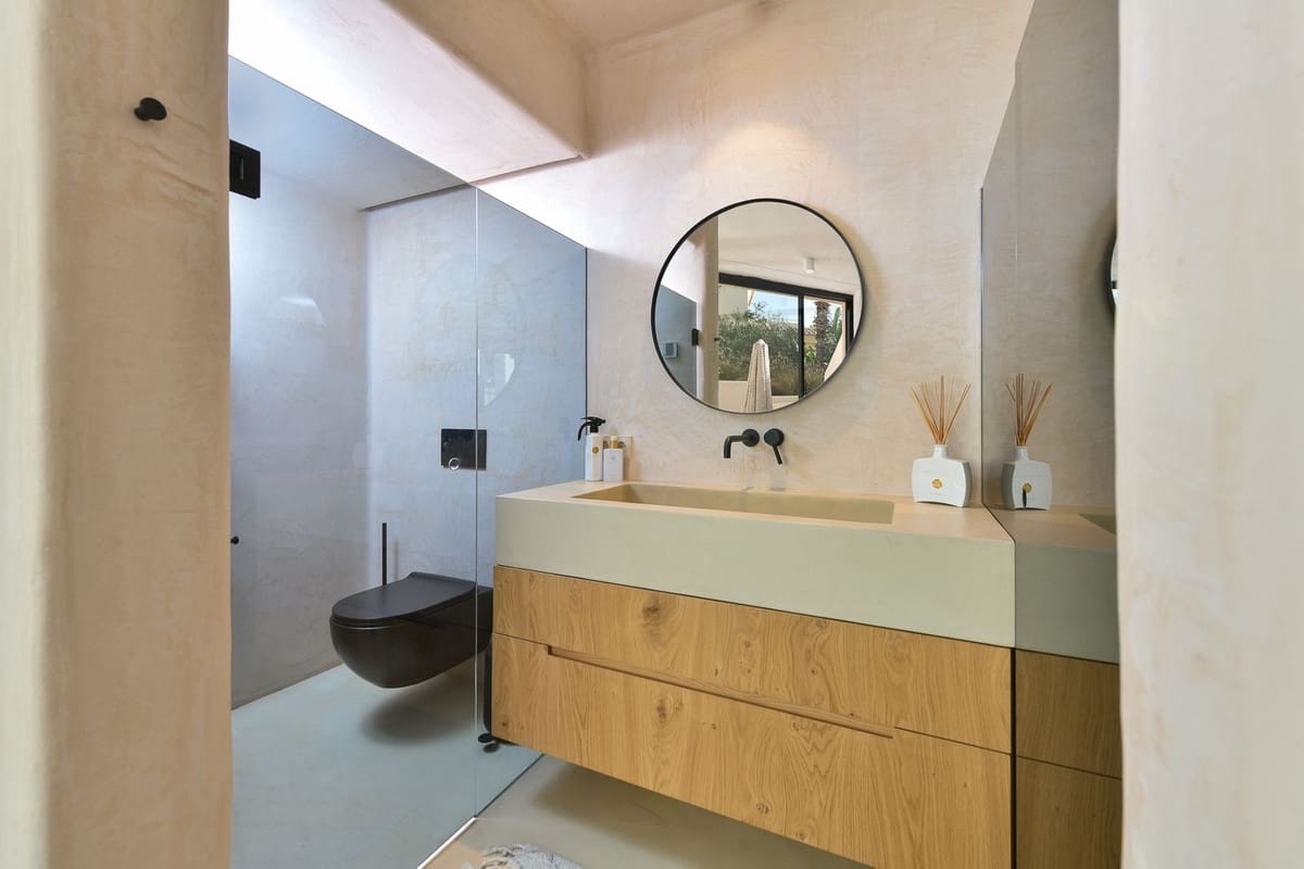 4 bedroom Villa for sale in Marbesa with garage - € 3,695,000 (Ref: 7212152)