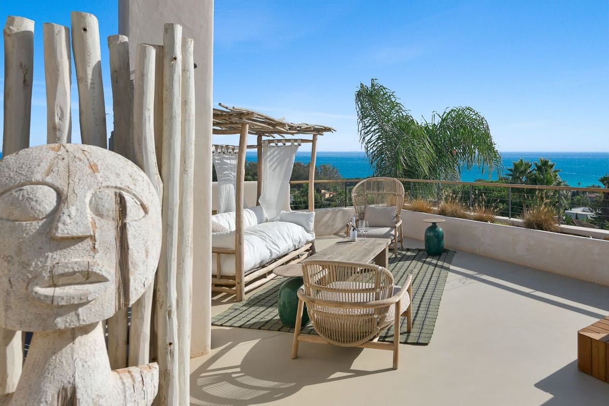 4 bedroom Villa for sale in Marbesa with garage - € 3,695,000 (Ref: 7212152)