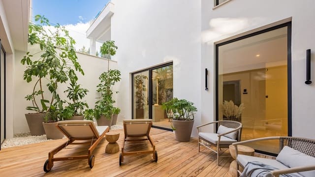 5 soverom Villa til salgs i El Paraiso, Estepona med svømmebasseng garasje - € 6 350 000 (Ref: 7331551)