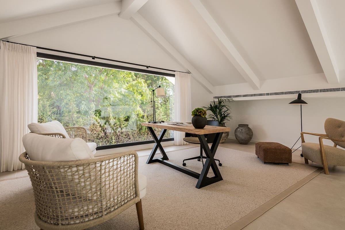 5 soverom Villa til salgs i El Paraiso med svømmebasseng garasje - € 6 350 000 (Ref: 7331551)