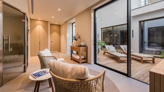 5 soverom Villa til salgs i El Paraiso, Estepona med svømmebasseng garasje - € 6 350 000 (Ref: 7331551)