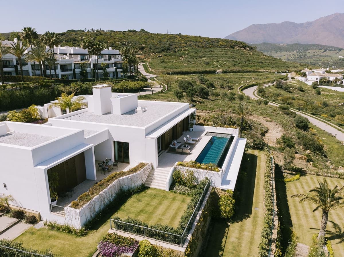 3 quarto Moradia para venda em Casares com piscina garagem - 4 200 000 € (Ref: 7560410)