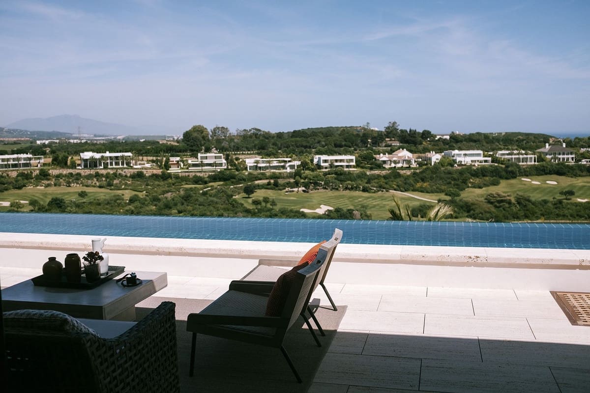 3 quarto Moradia para venda em Casares com piscina garagem - 4 200 000 € (Ref: 7560410)